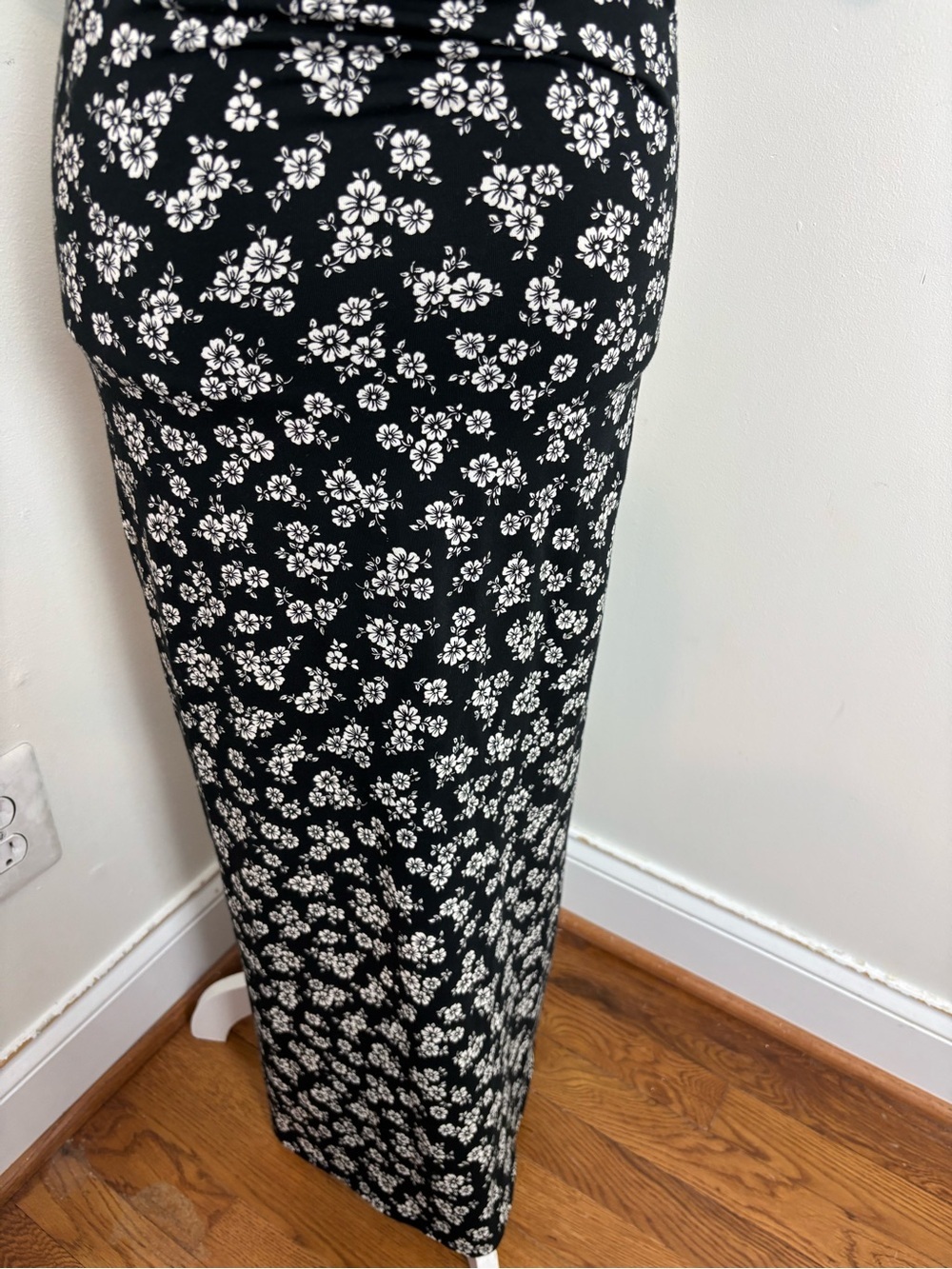 Veronica Beard Mariposa dress In Black and White Floral Size Small - Picture 12 of 16